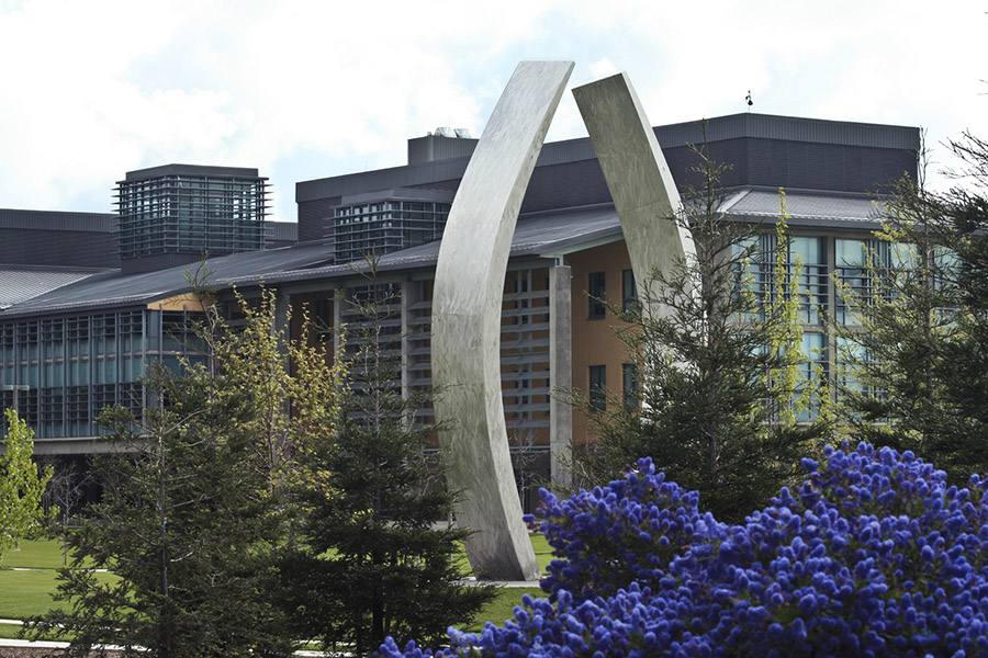 Science & Engineering Building 1 and Beginnings sculpture